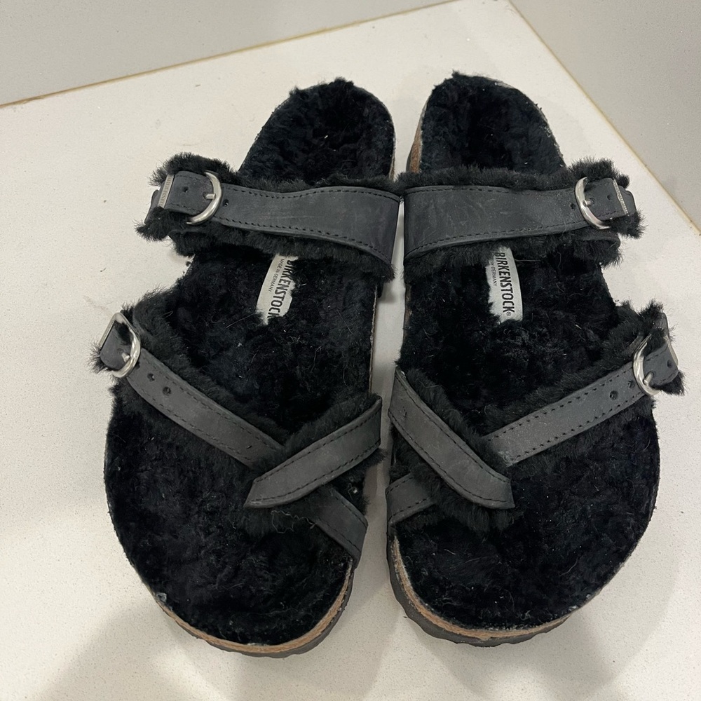Birkenstock Mayari Shearling sandals size 39